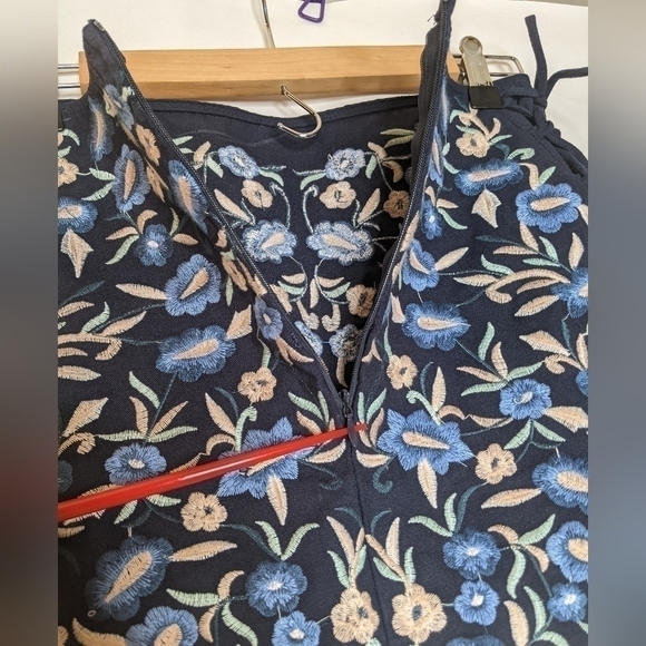 ZARA MINI SKIRT FITSXS EMBROIDERED FLORAL NAVY BLUE LACE UP SIDES BOHO CALI CHIC - Picture 9 of 9